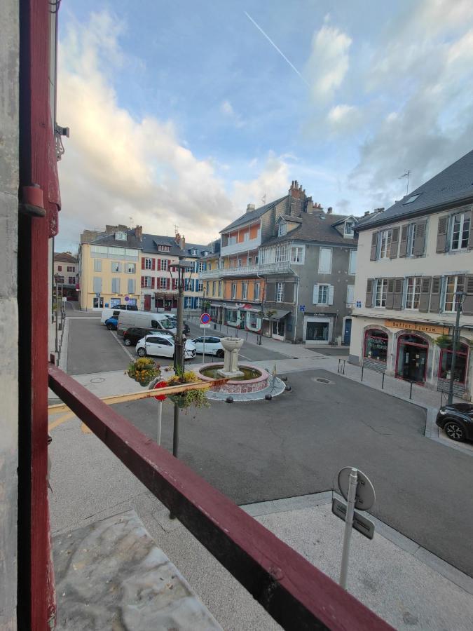 Appartement Centre-Ville Pour Sejour Et Cure บาญเญอ-เดอ-บีกอร์ ภายนอก รูปภาพ
