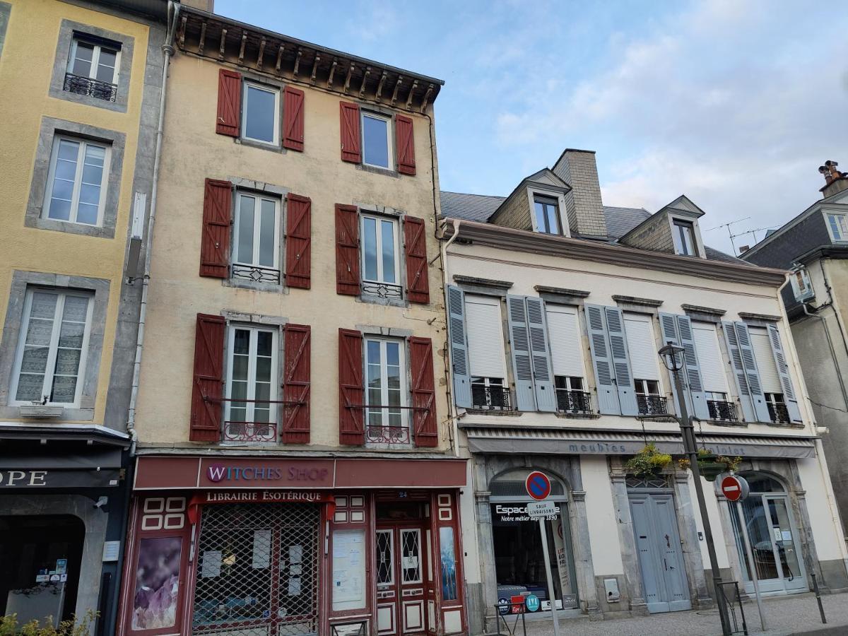 Appartement Centre-Ville Pour Sejour Et Cure บาญเญอ-เดอ-บีกอร์ ภายนอก รูปภาพ